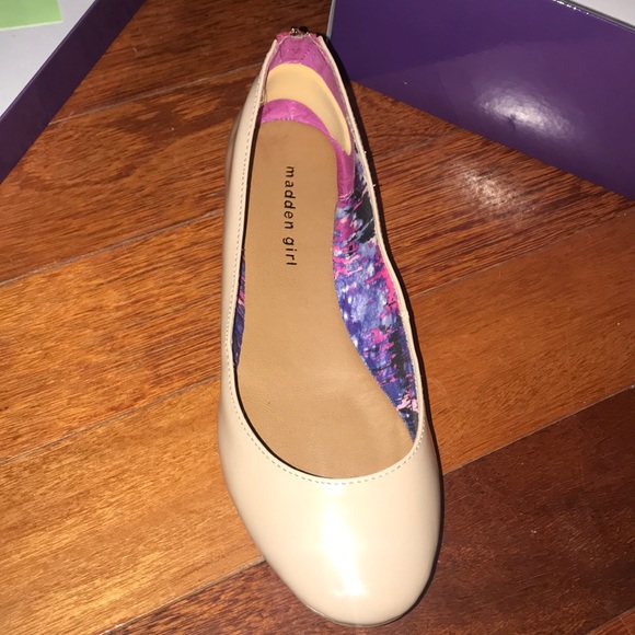 Madden Girl Flats - Picture 3 of 5